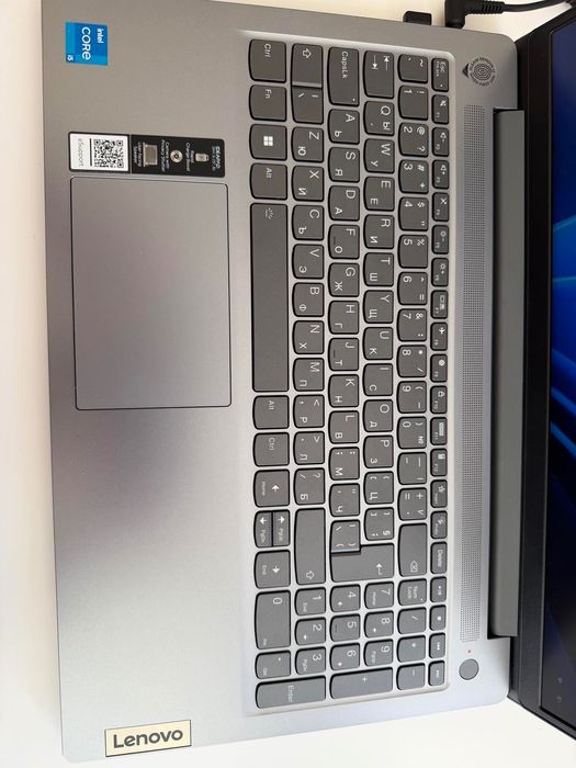 Lenovo ideaPad Slim 3