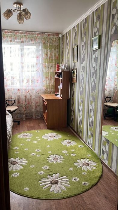 Продается 3-ком. Квартира в районе парка победы