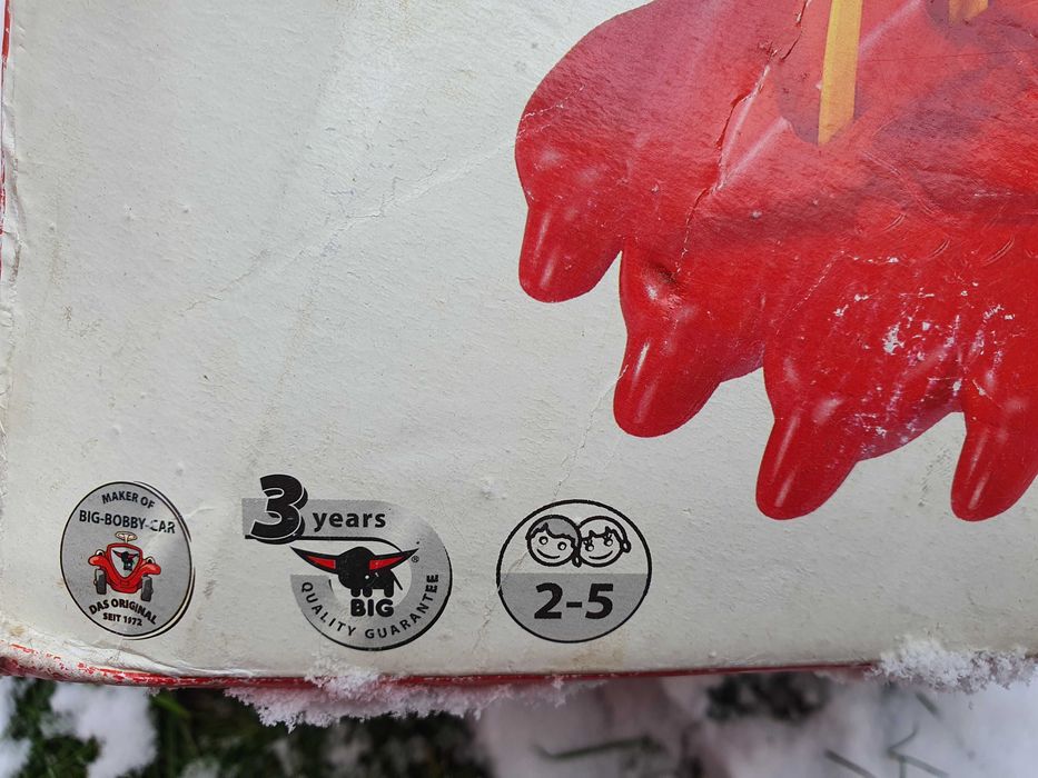 Forme de nisip sau zăpadă Yeti de la BIG