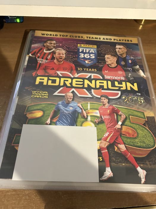 Vand album complet fifa 365 adrenalyn 2025