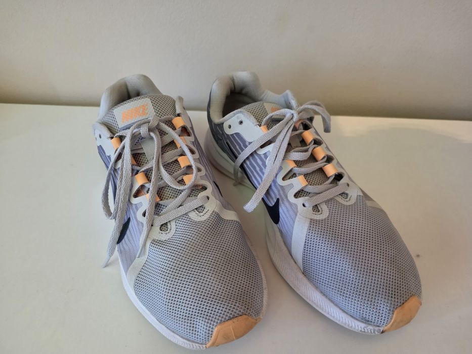 Дамски маратонки Nike