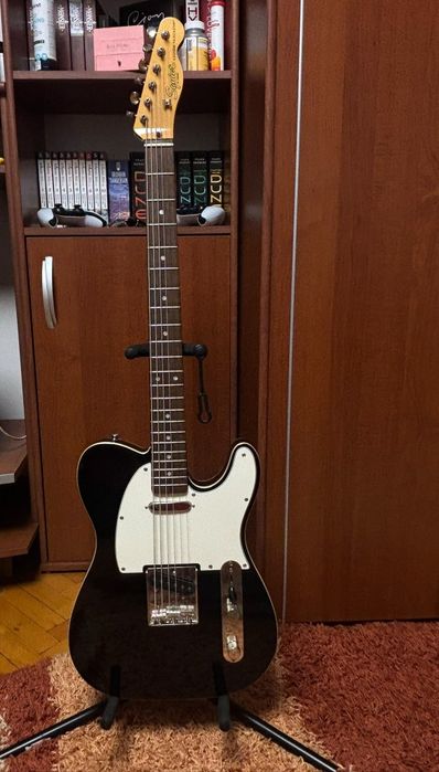 Squier Tele Custom Baritone BK