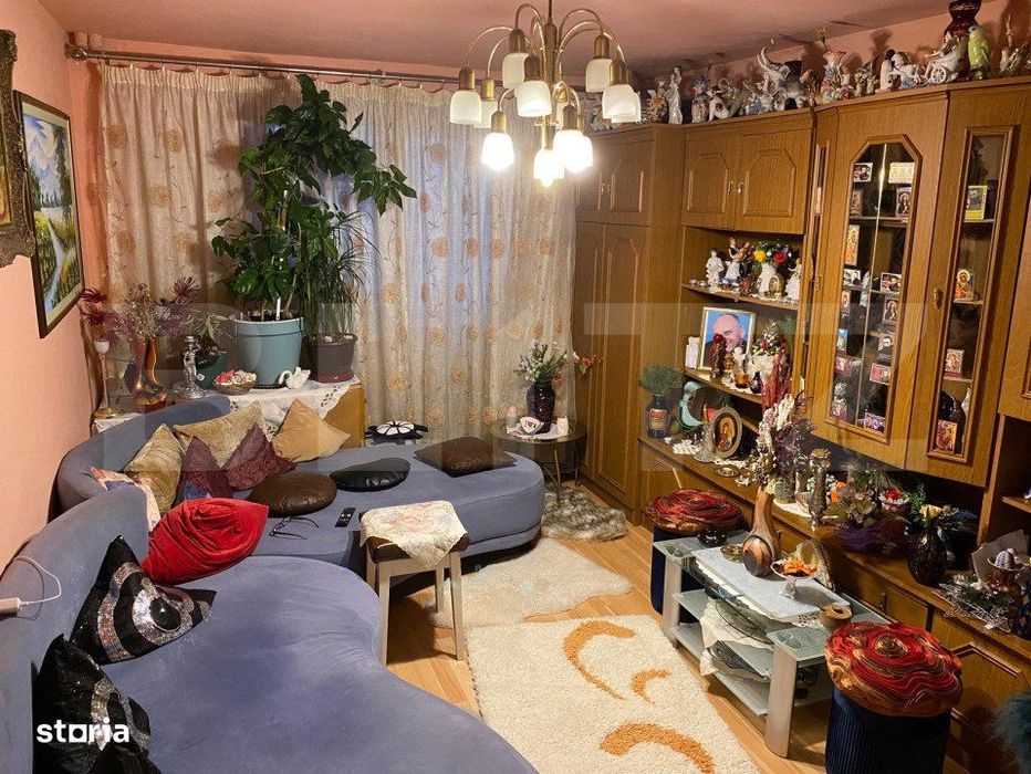 Apartament cu 2 camere, decomandat, 50 mp, zona Micro 15