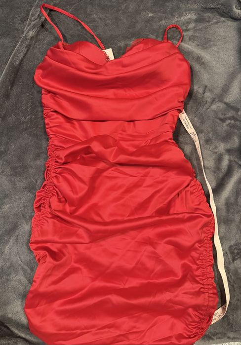 Чисто нова с етикет  рокля Oh Polly