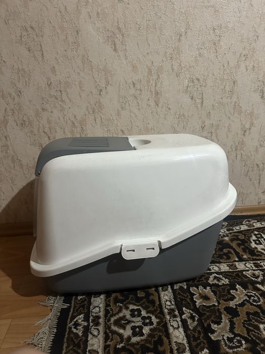 Продам латок для кошек