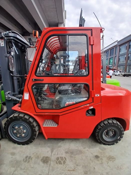 Дизельный Вилочный погрузчик с Кабиной 3.5 тонный HELI