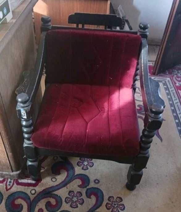 Диванче от масивно дърво