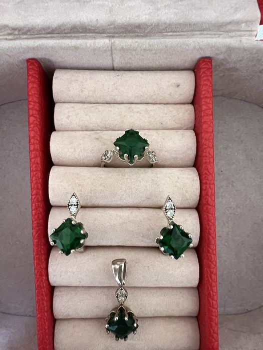 Продам серебряные украшении