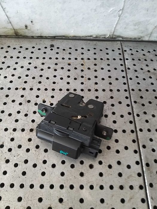 Broasca haion nissan qashqai j10 90502ey10a