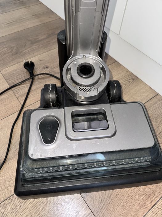 Продам пылесос Redkey W13 сервбристый