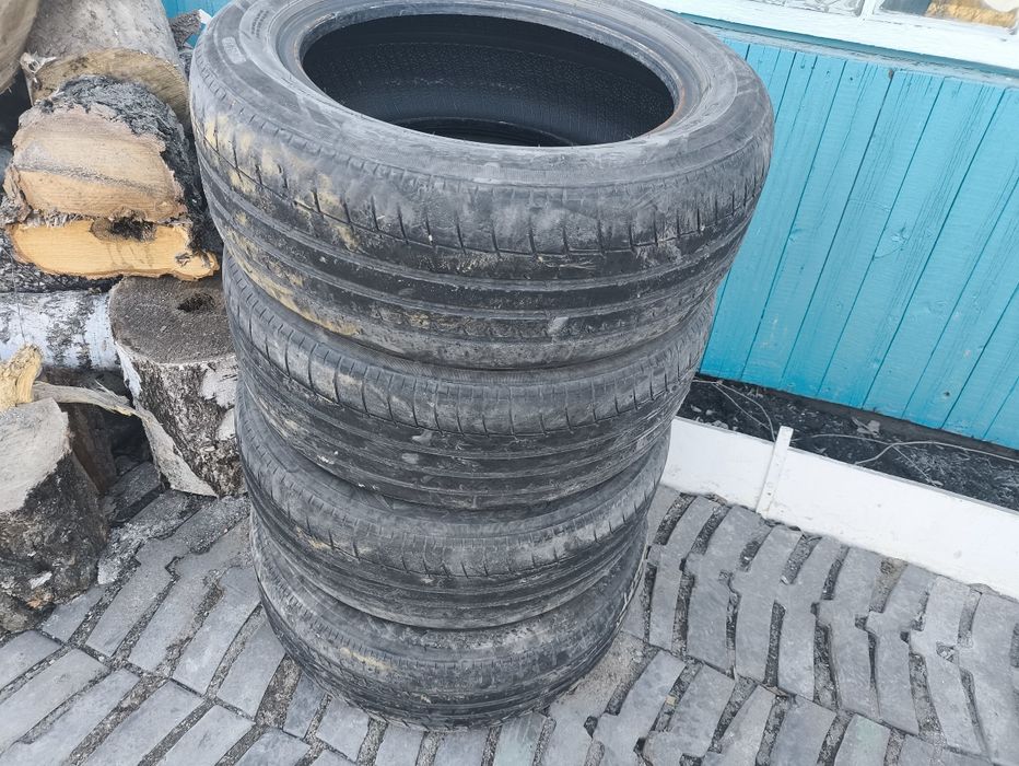 Продам. Шины 205/55/16 триангел.