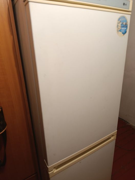 Продам холодильник за 35000