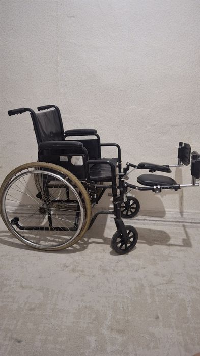 Инвалидная коляска