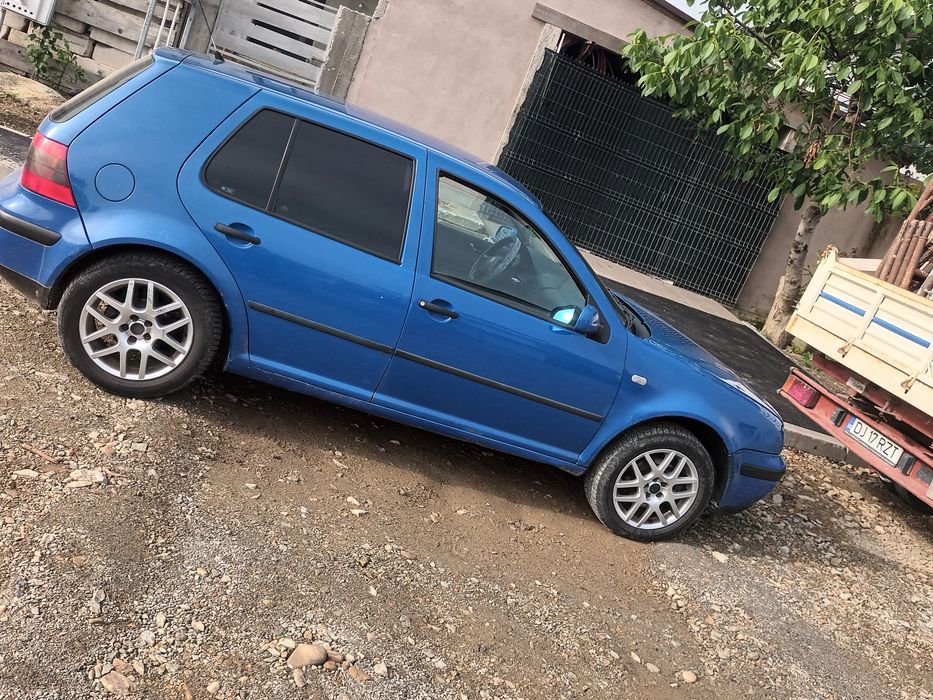 Vând golf 4 1.9 sdi