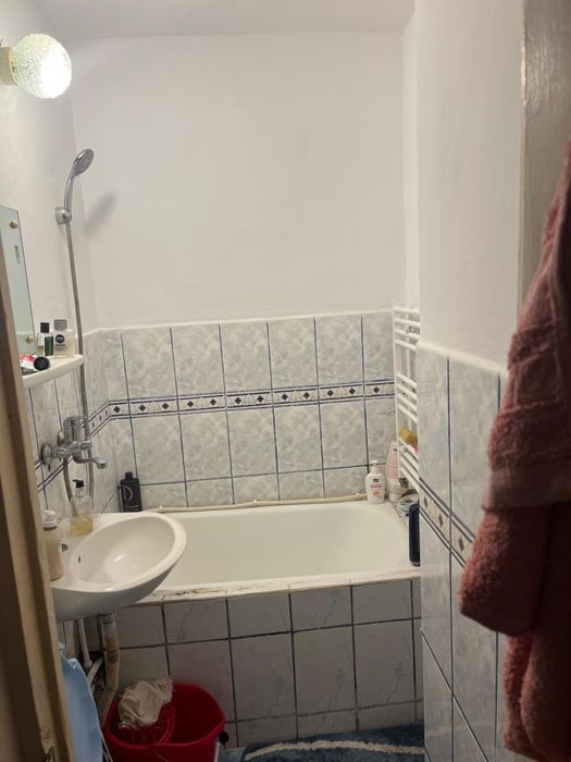 Garsoniera decomandata de vanzare