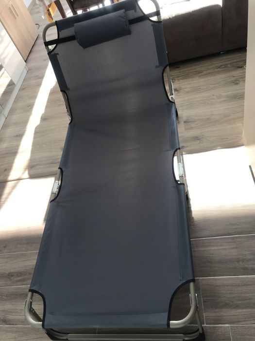 Походно    легло    и   шезлонг  -  2   в    1   -  налично.