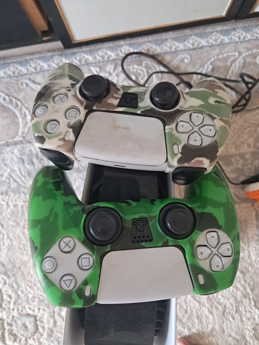 Продам в отличном состоянии PS5