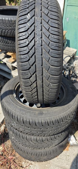Гуми 4бр 205/60/16 - 1бр  - 59 евро