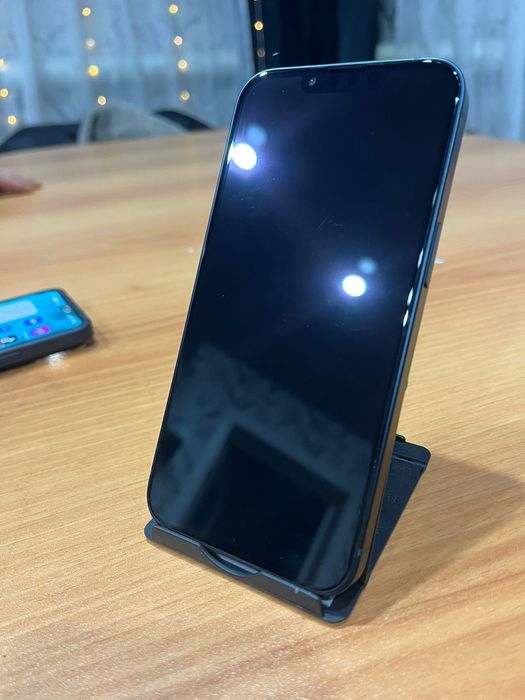 Айфон 13 с гарантией