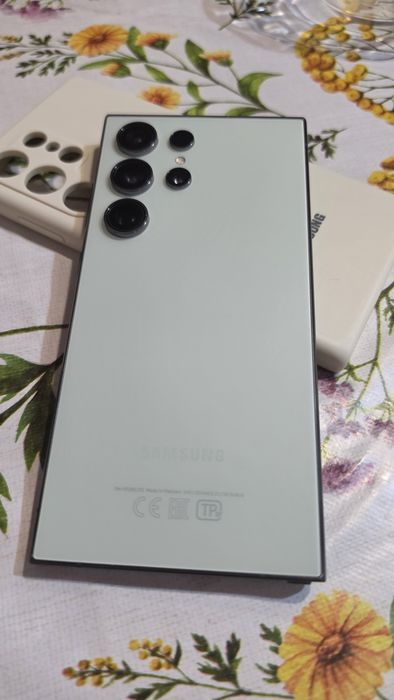 Продам S24 Ultra 256