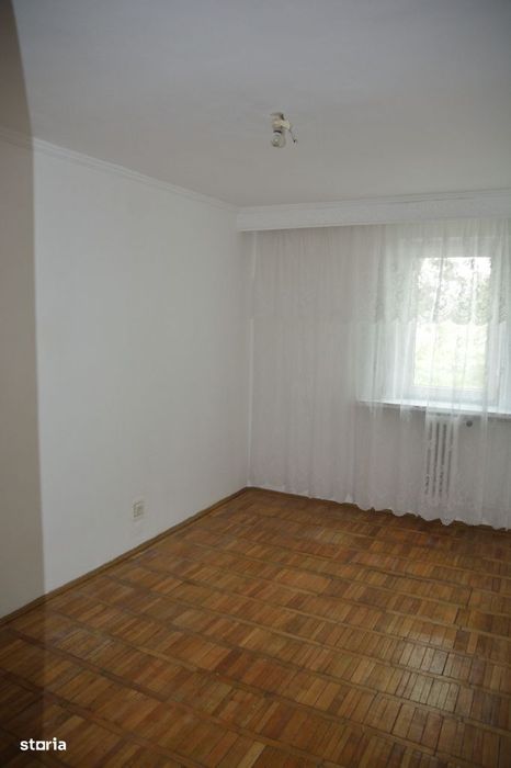 Apartament decomandat în Războieni