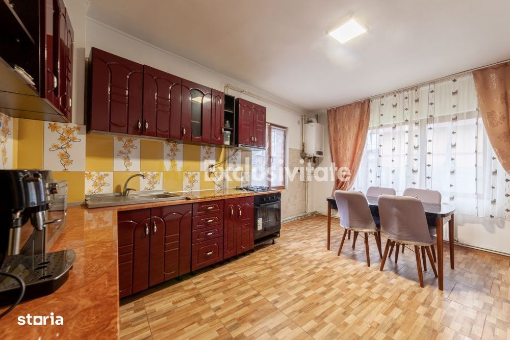Casa spațioasa  cu 5 camere -  Pitesti - Argeș - 0% Comision!