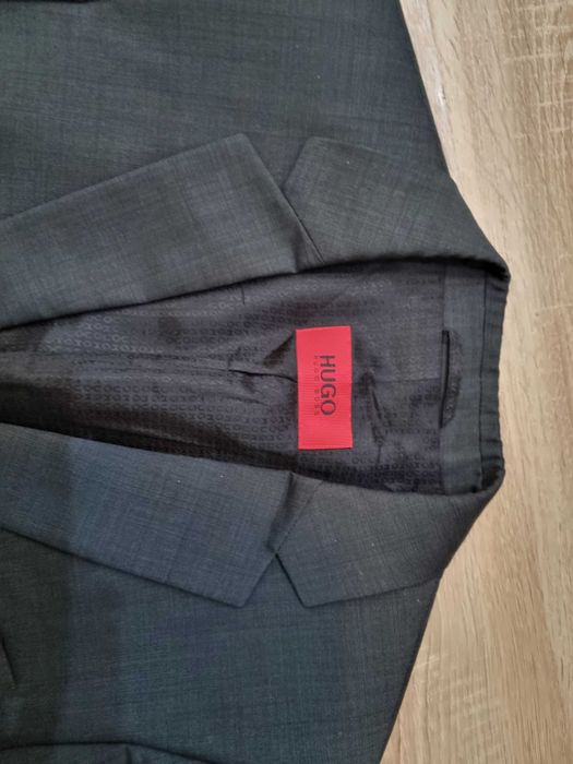 Официални мъжки сака HUGO BOSS - размер М