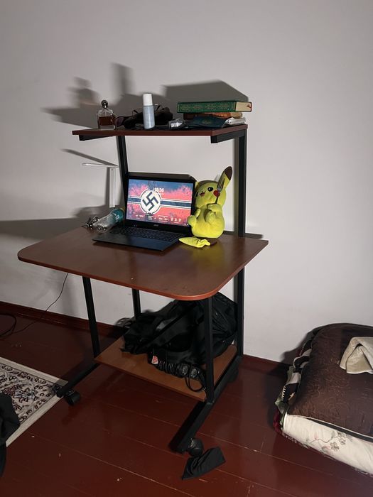 Стол компьютерный