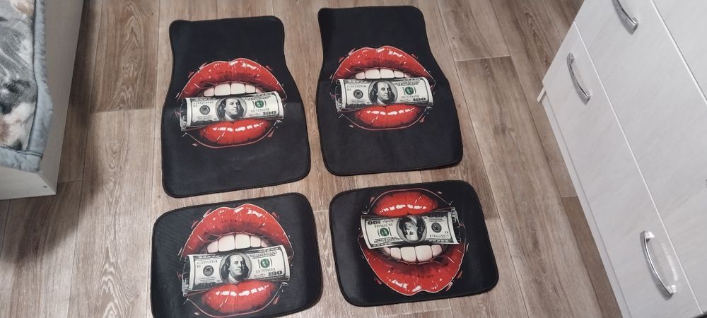 Продам полики новые