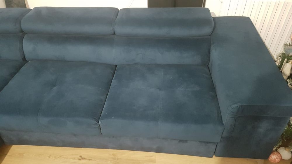 Vand coltar extensibil cu tetiere reglabile si lada