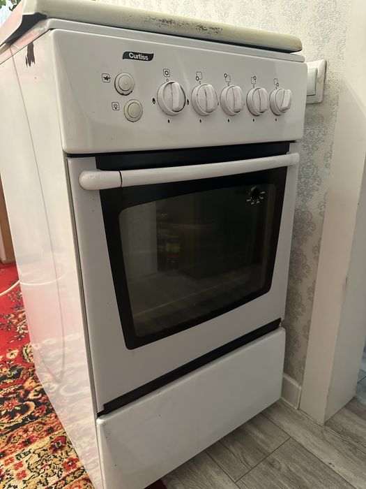 Продам газовую плиту