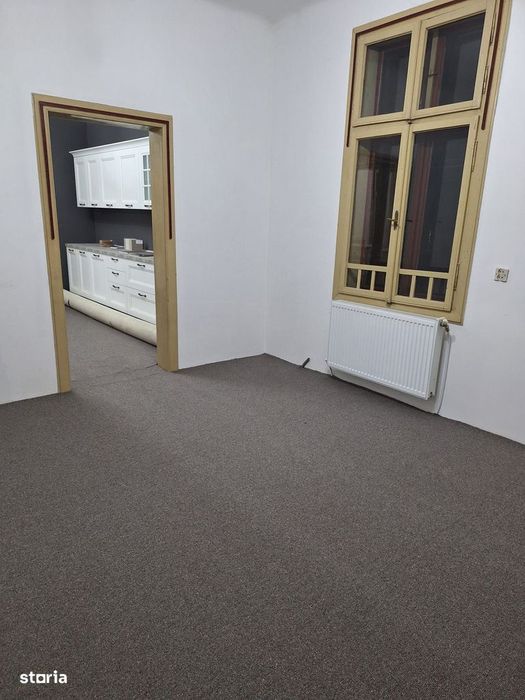 Spațiu de birouri de închiriat | 100 mp | Etaj 1 | Calea Unirii