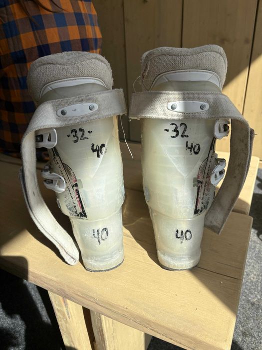 Ски обувки различни модели 40-40.5 номер