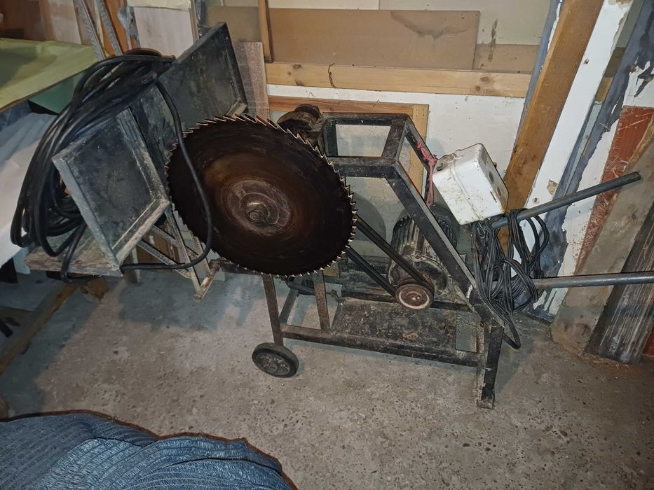 Циркуляр трифазен