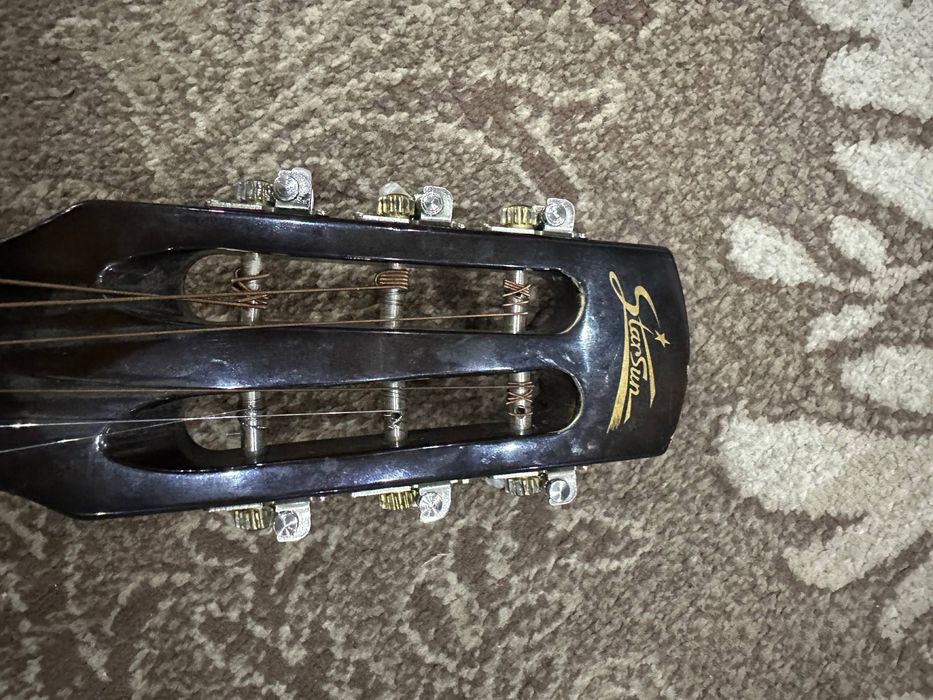 Домбыра мен гитара