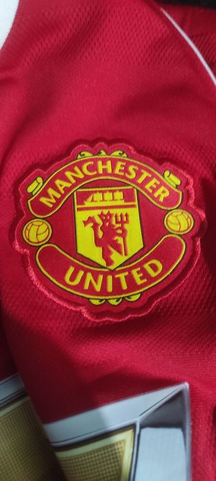 Чисто нова тениска на Манчестър Юнайтед сезон 2015/16, размер XS