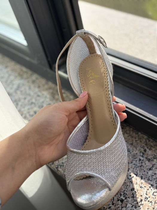 Sandale cu platforma, toc 13 cm, masura 37