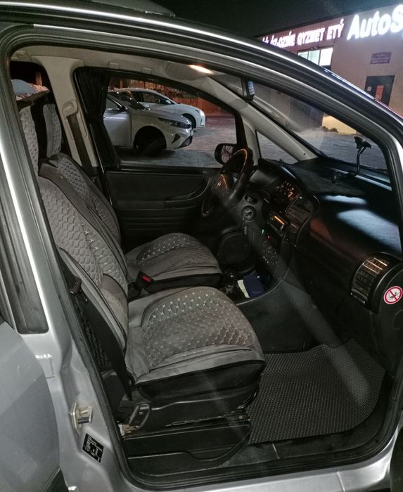 Продам Опель Зафира А