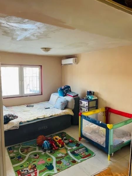 Продава се Къща в София, Надежда 3 - 373 кв.м за 421 €/кв.м - Снимка #4