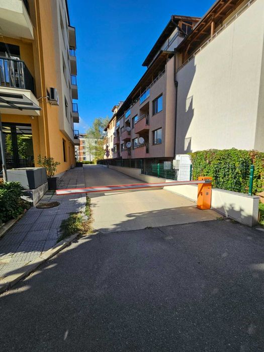 Дава се под наем Гараж / Паркомясто в София, Дианабад - 25 кв.м за 142.8 € - Снимка #1