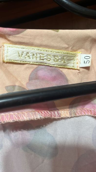 Разные платья в описании все написано