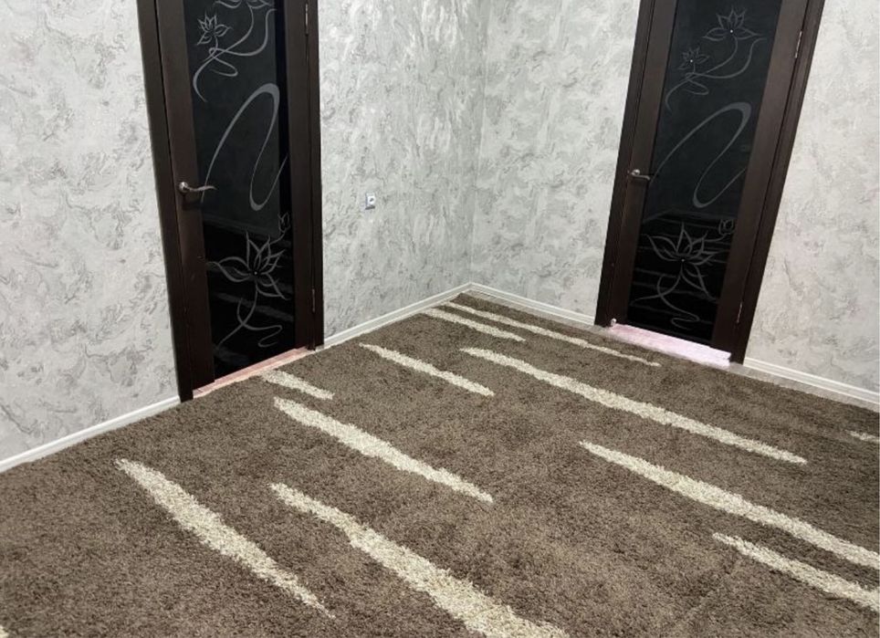 Палас 3/4 метр сатылады, сапасы қалың, таза қолданылмаған, келісім бар