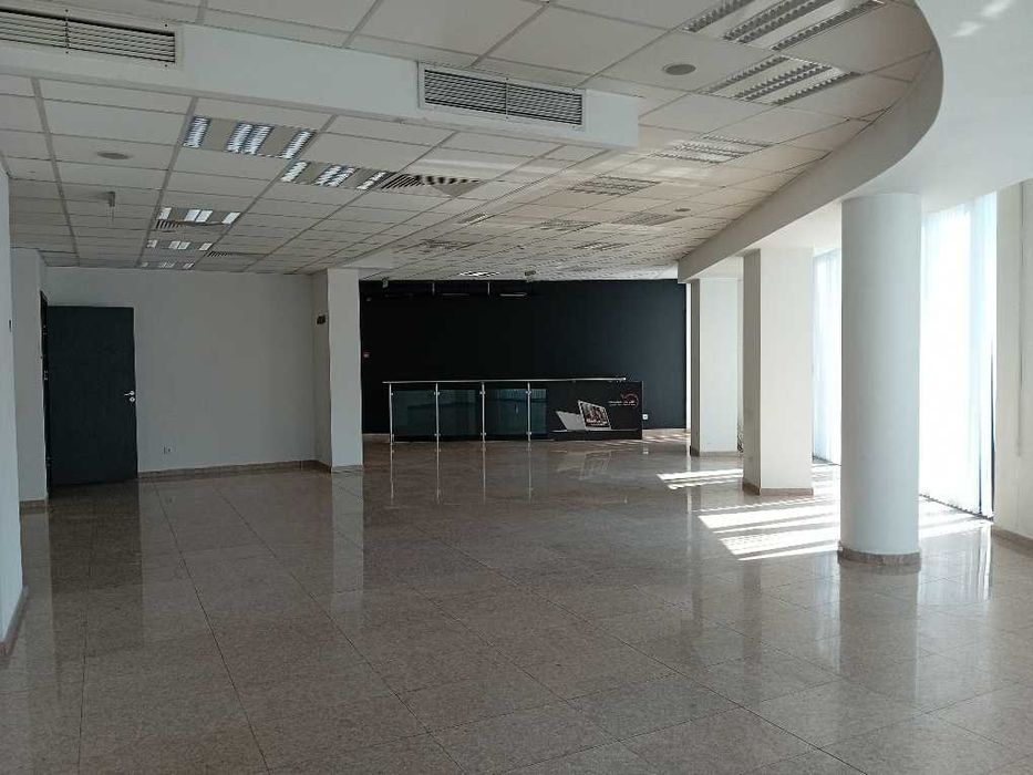 Дава се под наем Магазин в София, Център - 160 кв.м за 2200 € - Снимка #5