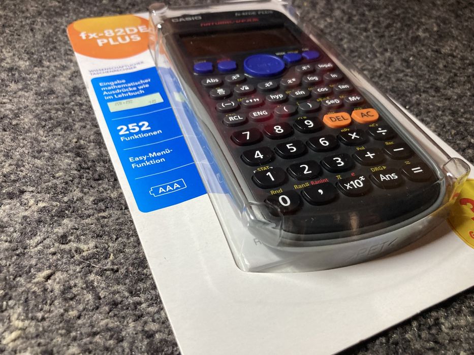 Casio fx-82de plus calculator