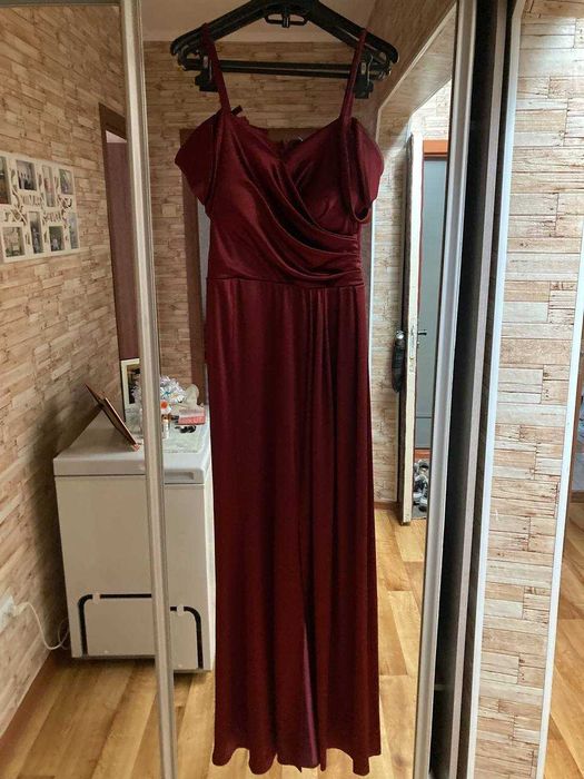 Женское больное платье