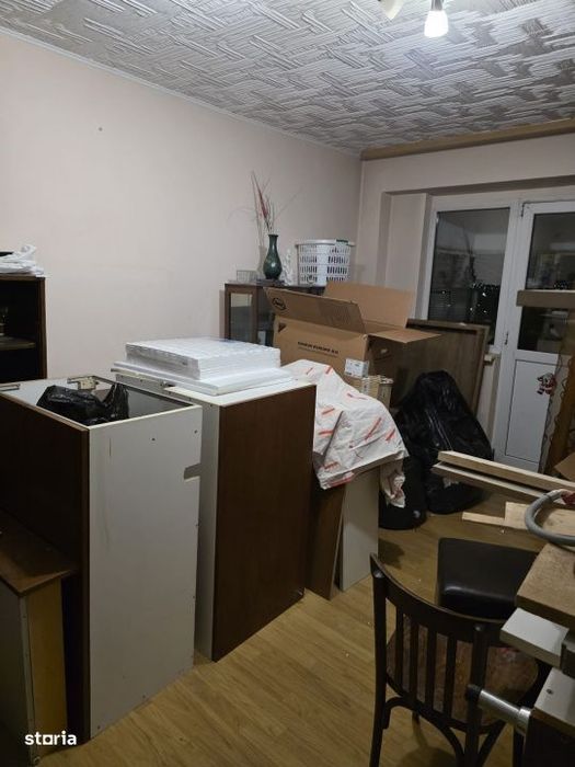 - Apartament 3 camere confort 1 decomandat, Plantelor, etaj 10/10.