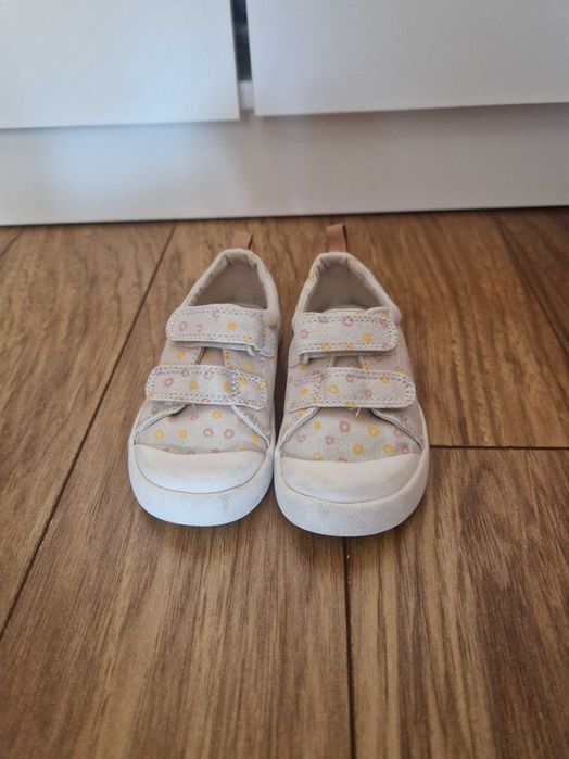 Обувки за момиче Nike, Clarks, Superfit