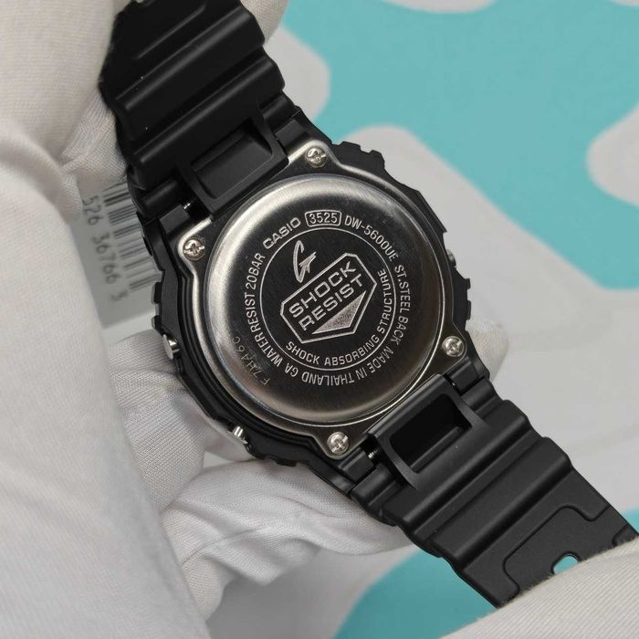 Наручные часы Casio G-Shock оригинал DW-5600UE-1