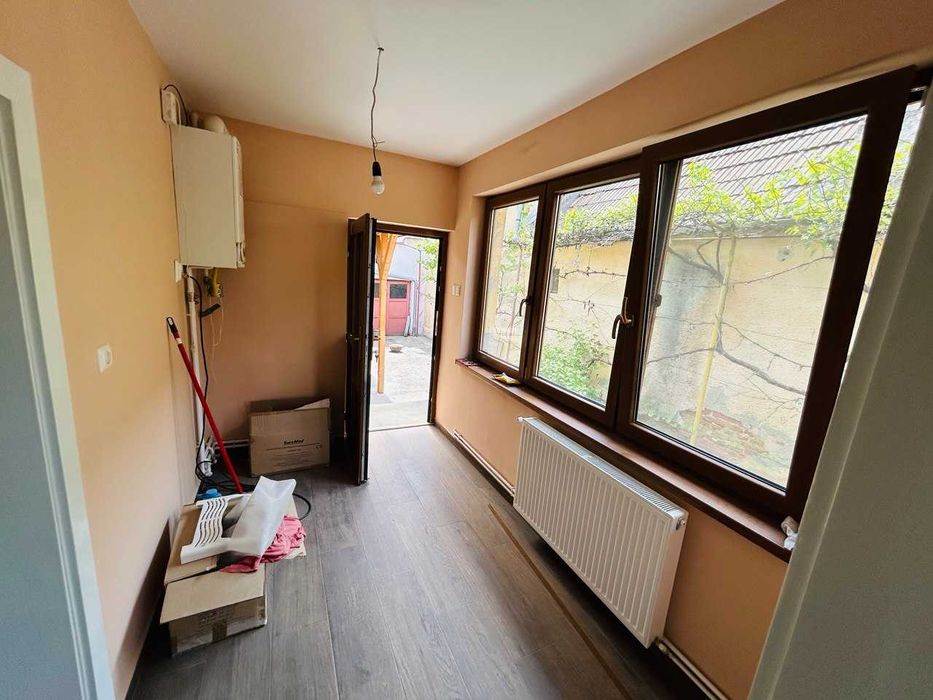 PF vand Casa 3 camere renovata, zona Binderbubi, teren 331 mp