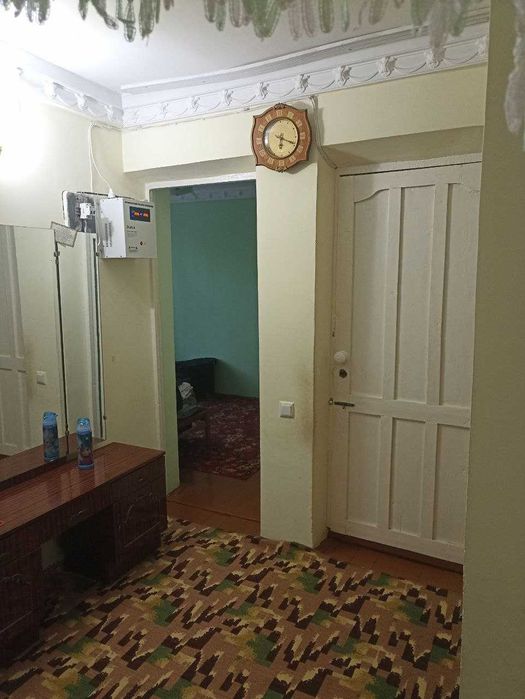 Продаётся квартира. 3-х комнатная. 2-этаж.